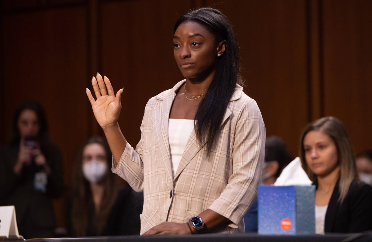 Simone Biles - tribunal