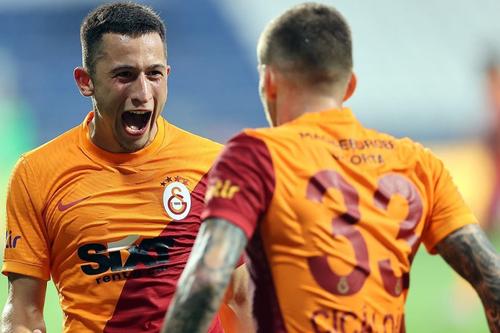 Olimpiu Moruțan și Alexandru Cicâldău // foto: Facebook @ Galatasaray