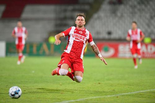 Claudiu Niculescu (45 de ani), antrenorul celor de la Concordia Chiajna, crede că obiectivul lui Dinamo din acest sezon ar trebui să fie salvarea de la retrogradare.