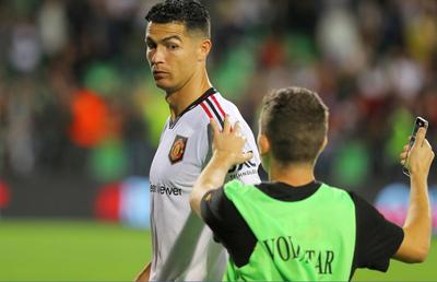 Gestul lui Ronaldo după Sheriff Tiraspol - Manchester United » Ce a făcut când un voluntar a venit să se pozeze cu el după meci