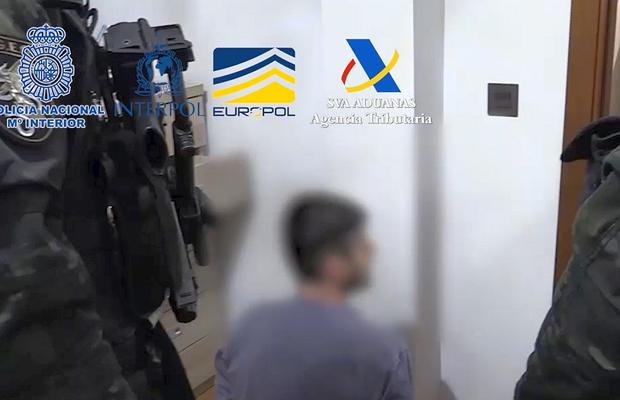 Anchetă de proporții în Spania! 23 de români și bulgari au fost arestați pentru trucare de meciuri și fraudarea caselor de pariuri: „Liderul organizației corupea mai mulți fotbaliști din România”