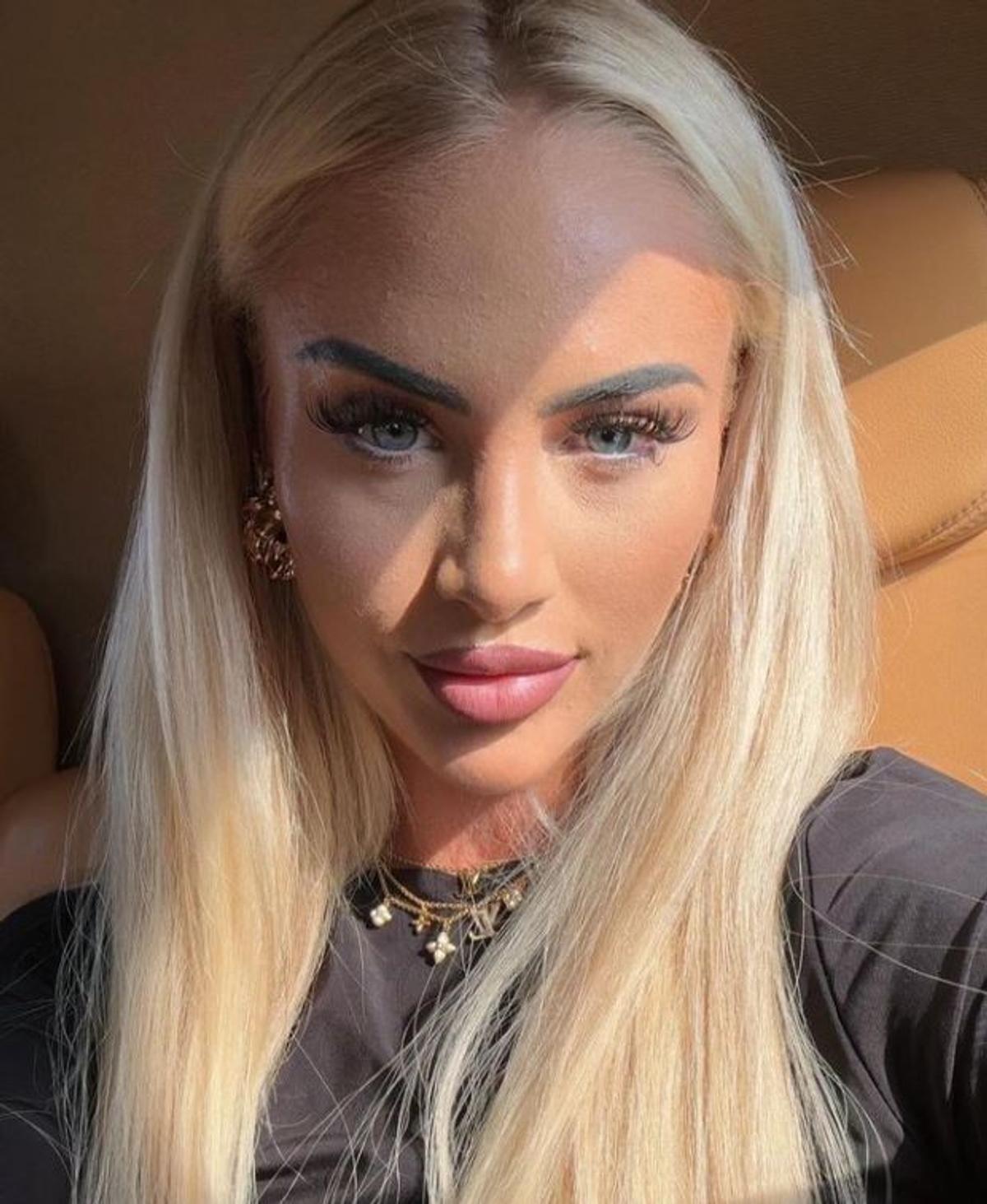 Cea mai sexy jucătoare din lume a plecat fără iubitul celebru în vacanță » Fotbalistul, doar în „tribună” la victoria categorică din Cupă