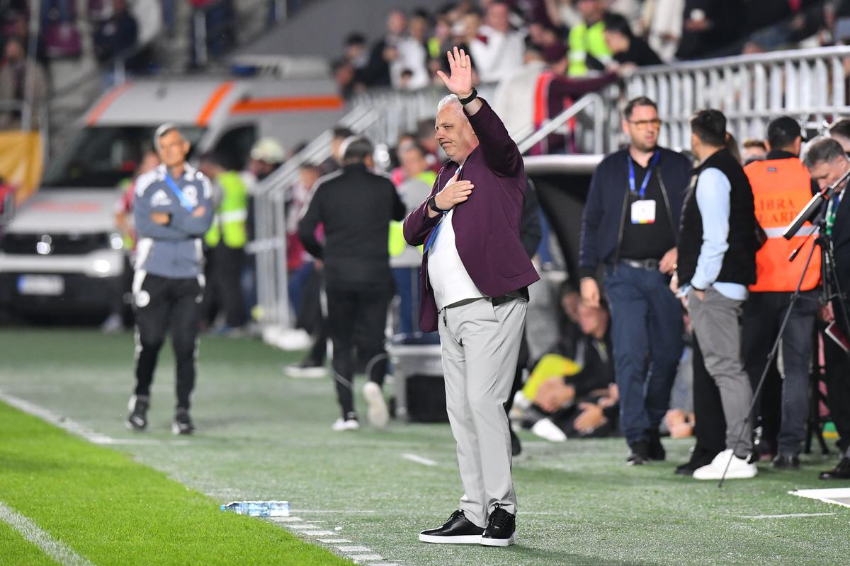Ilie Dumitrescu îi transmite lui Șumudică: „Acolo e marea problemă la Rapid”