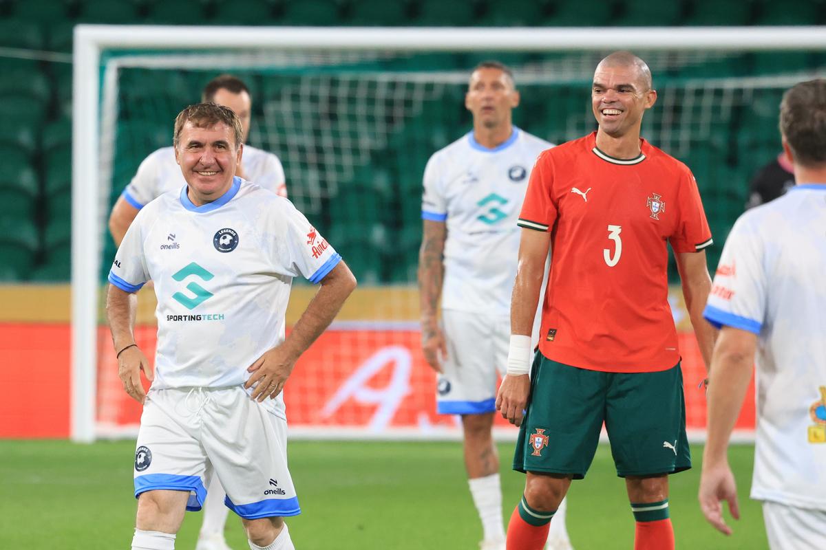 Gică Hagi la Legends Charity Game