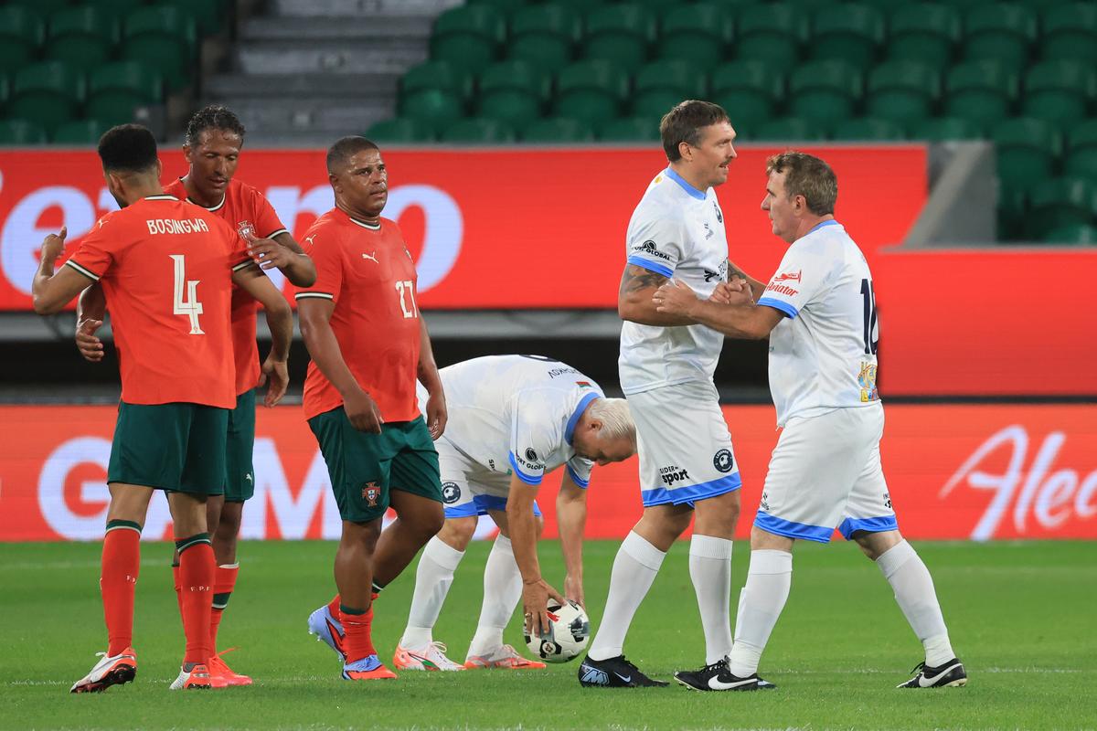 Gică Hagi la Legends Charity Game
