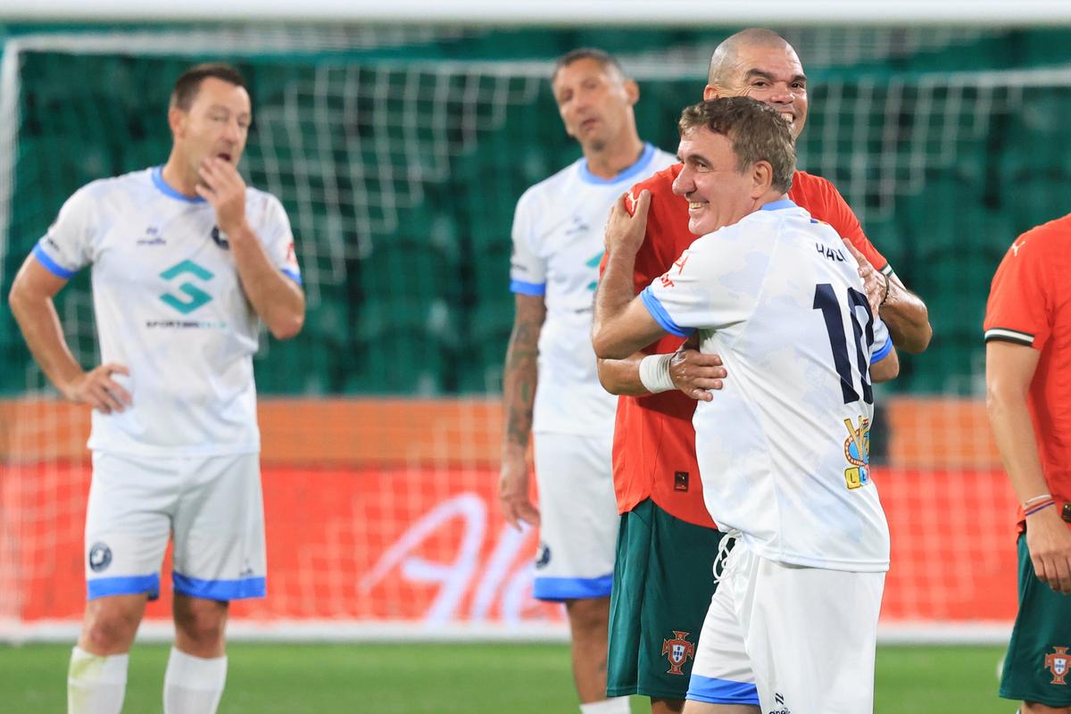 Gică Hagi la Legends Charity Game