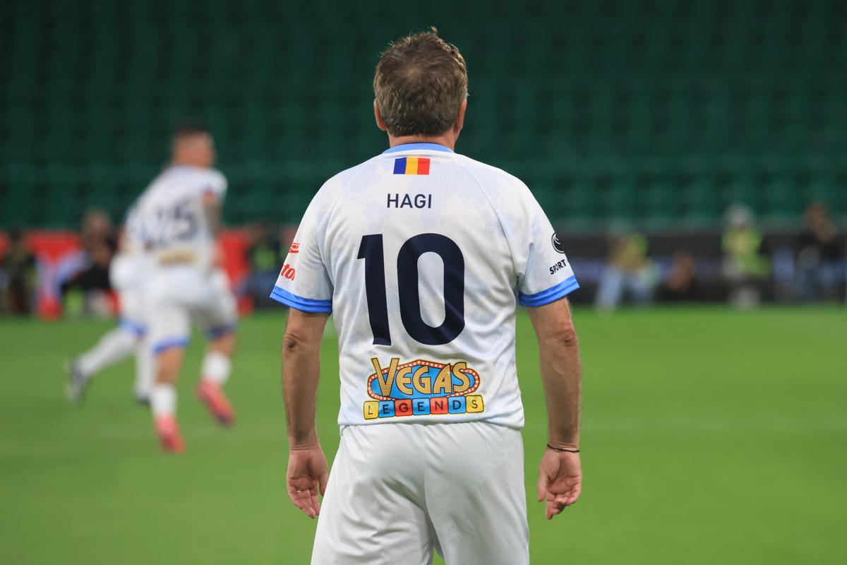 Gică Hagi la Legends Charity Game