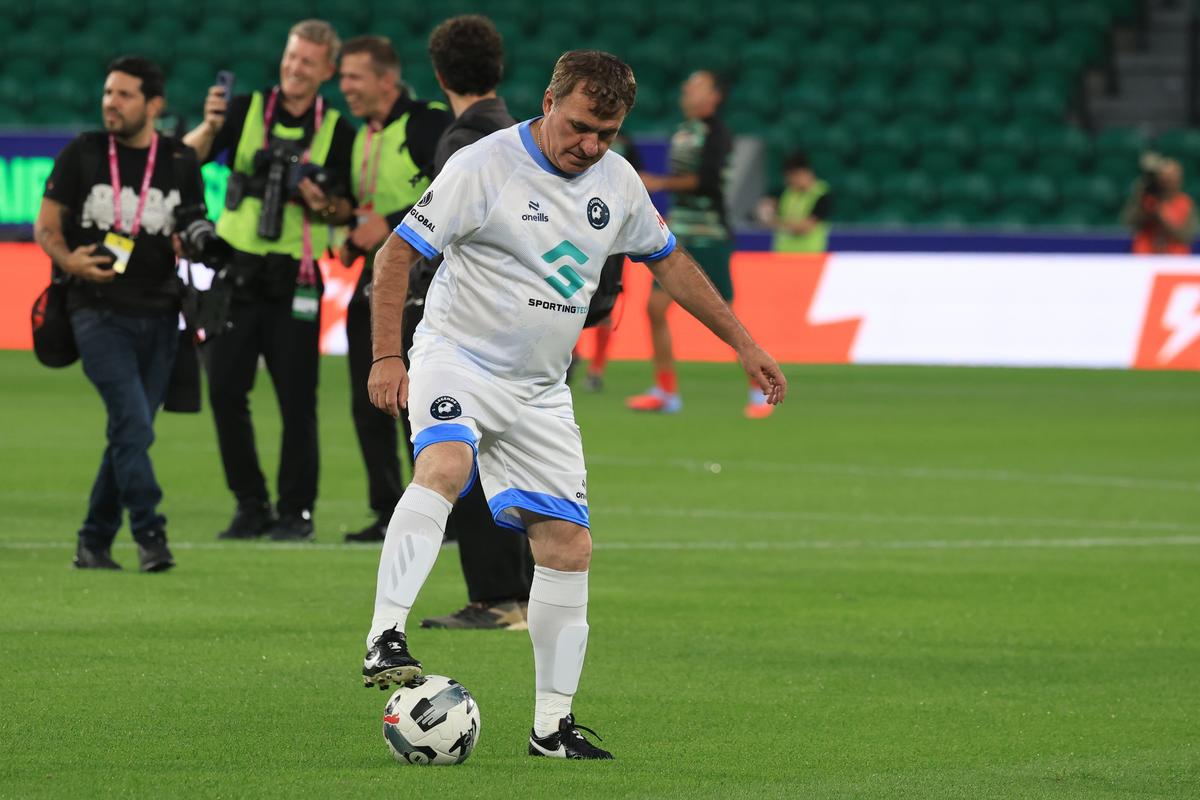 50 de fotografii inedite cu Gică Hagi la Legends Charity Game » GSP l-a provocat pe „Rege”: „N-avem noi bani de ei”