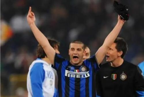 Cristi Chivu, 124 de meciuri la AS Roma (6 goluri și 4 assisturi), a învins cu 1-0 la prima vizită ca antrenor pe „Olimpico” / Foto: Imago