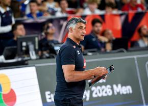 Andrea Giani, antrenorul Franței și legendă a voleiului mondial, mulțumit de jocul echipei sale: „Ne apărăm incredibil de bine”