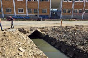 Noul stadion de la Hunedoara nu putea fi construit așa! Primarul susține că au rezolvat o problemă de 6 milioane de euro