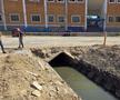 Lucrările efectuate la Huneodara pentru mutarea canalului colector menajer de sub vechiul stadion // foto: Facebook @ FC Corvinul 1921 Hunedoara