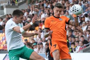 Bătaie pe „tricoul blestemat” la FCSB » Cine va purta numărul 7, după plecarea lui Tavi Popescu