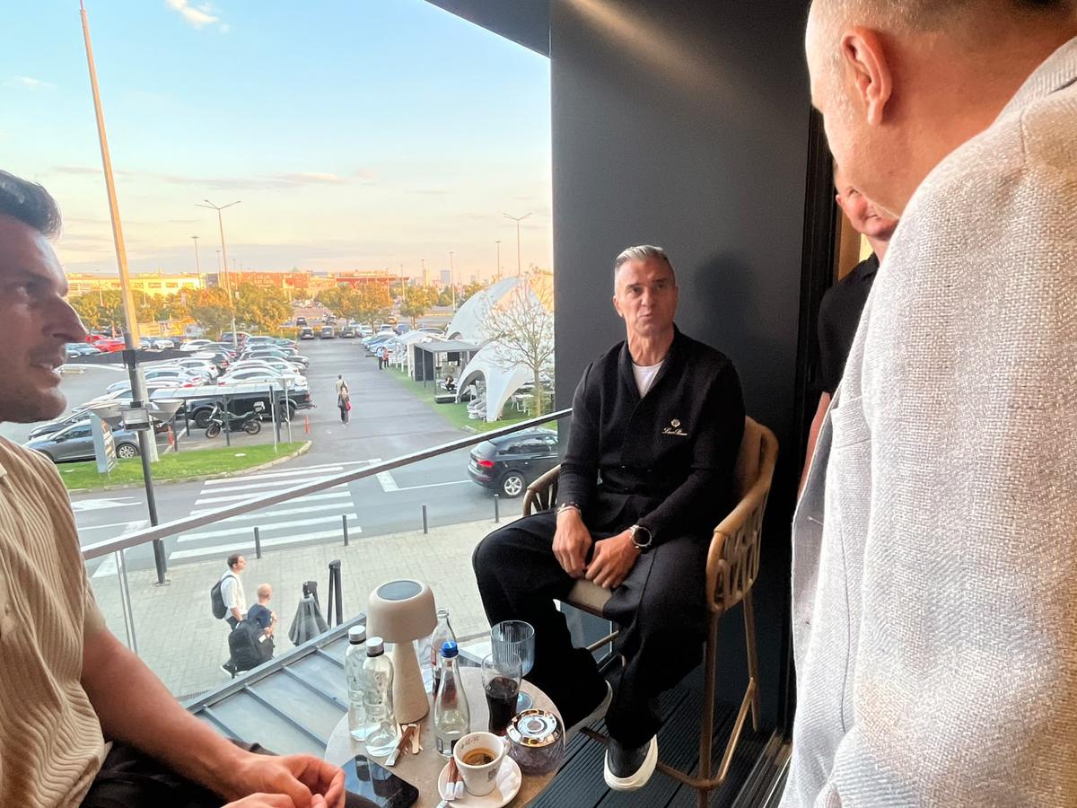 Lansare cafenea familia Șucu // foto: Răzvan Petrescu (GSP.ro)