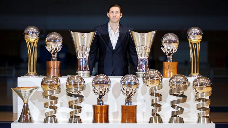 Mathieu Bauduin a fost coleg cu Fabien Causeur. Acesta a fost un baschetbalist de top la Real Madrid A visat la NBA, a jucat în prima ligă din Franța, dar o accidentare i-a schimbat viața: acum conduce o companie majoră din România