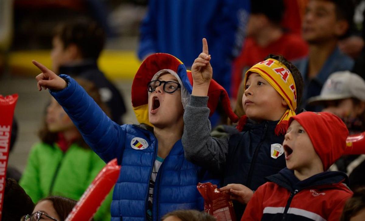 ROMÂNIA - NORVEGIA 1-1 // GALERIE FOTO Cel mai simpatic mesaj afișat de copii pe Arena Națională