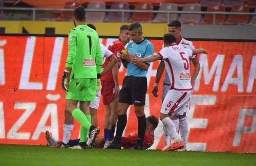 Dinamo a pierdut meciul cu FCSB, scor 2-3
