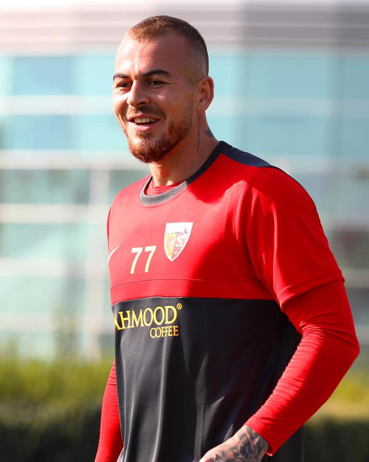 Denis Alibec, prezentat oficial