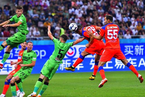 Gaz Metan - Dinamo 2-1, primul duel din runda #12, a confirmat o regulă limpede a campionatului nostru: deschizi scorul, poți deja să te declari câștigător!
