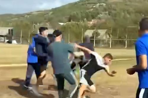 Decebal Eșelnița și Victoria Strehaia, echipe din județul Mehedinți, au remizat, duminică, scor 1-1, într-o partidă din runda cu numărul 6 a Ligii a patra