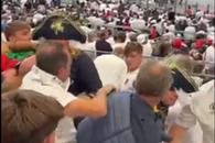 Incidente la Marseille » Fanii englezi, îmbrăcați în costumul lui Napoleon Bonaparte, și-au împărțit pumni în timpul meciului cu Fiji de la Cupa Mondială de Rugby