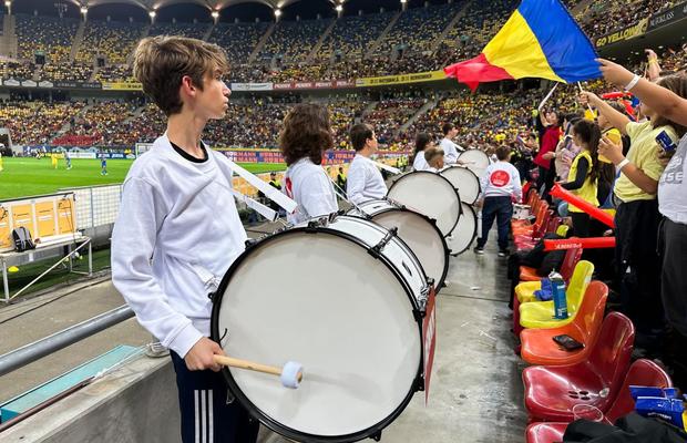 Două instrumente interzise pe stadioane au contribuit la atmosfera electrizantă creată de copii la România - Andorra » UEFA și-a dat acordul