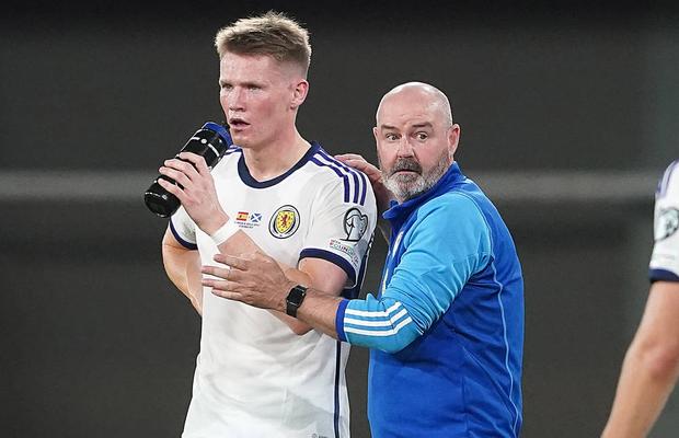 Fostul asistent al lui Mourinho este primul selecționer care a calificat Scoția la două Euro consecutive, după o pauză de un sfert de secol