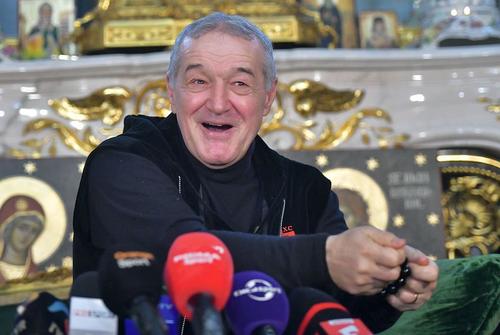 Gigi Becali, finanțatorul celor de la FCSB, crede că rapidiștii se victimizează excesiv în cazul accidentării atacantului kosovar Albion Rrahmani (23 de ani).