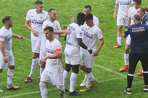 Viitorul Pandurii - CS Mioveni se joacă la Drobeta-Turnu Severin // sursă foto: Facebook