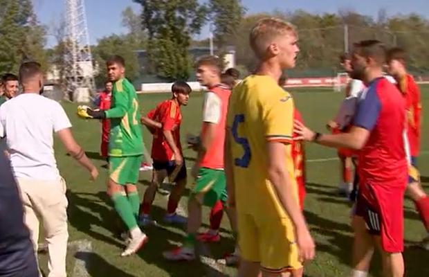 FRF a declanșat o anchetă în urma incidentelor de ieri de la meciul României U19 cu Spania: „Toleranță zero!”