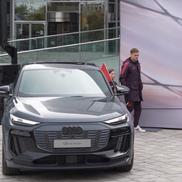 Jucătorii lui Bayern Munchen au primit noile mașini Audi / Foto: Imago