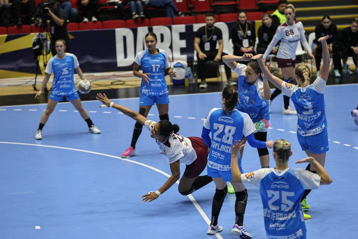 csm - rapid, 16 octombrie