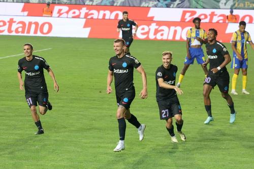 Juri Cisotti (stânga), așteptat să semneze prelungirea contractului cu FCSB. FOTO: GSP.ro