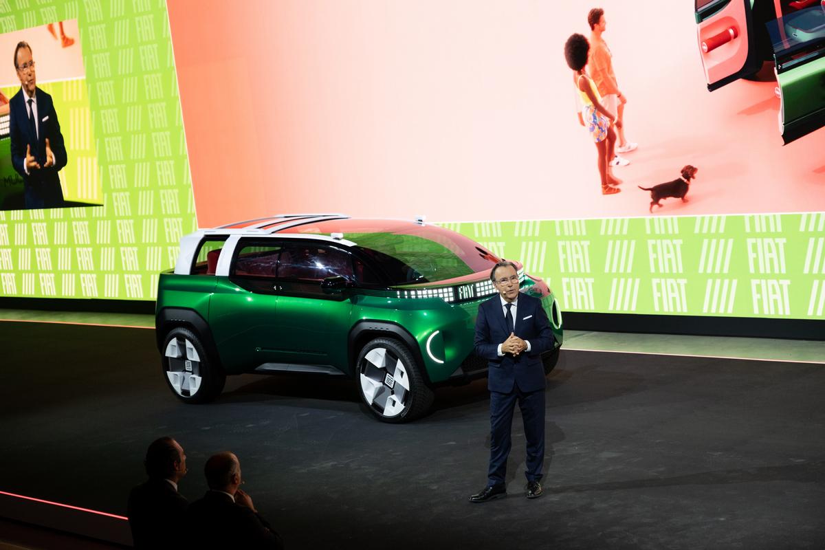 Fiat reinventează mașina de familie » Premiera a avut loc la Salonul Auto de la Paris