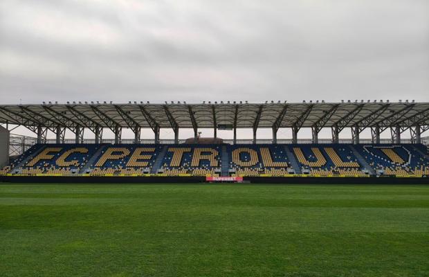 Gazonul a fost refăcut pe „Ilie Oană” » Petrolul nu mai trebuie să se mute din Ploiești