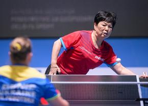 O jucătoare de 63 de ani este în optimile de finală ale Campionatelor Europene de la Ljubljana, unde au avansat și trei românce