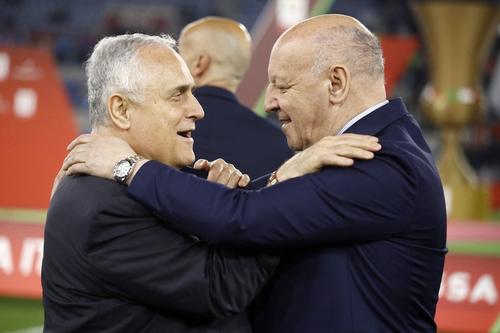 Claudio Lotito (stânga) și Beppe Marotta, șeful lui Chivu la Inter Foto: Imago