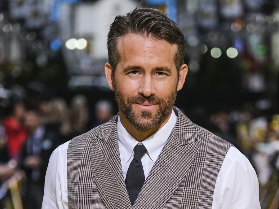 Ryan Reynolds, starul din Deadpool, și-a cumpărat echipă de fotbal și visează la Premier League și Liga Campionilor: „Vrem să facem o forță globală”