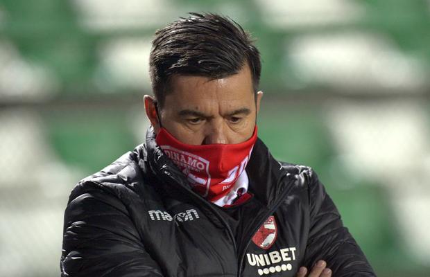 Cosmin Contra, sabotat de cine se aștepta mai puțin » Jucătorii sunt revoltați: „Nu mi s-a întâmplat niciodată așa ceva!”