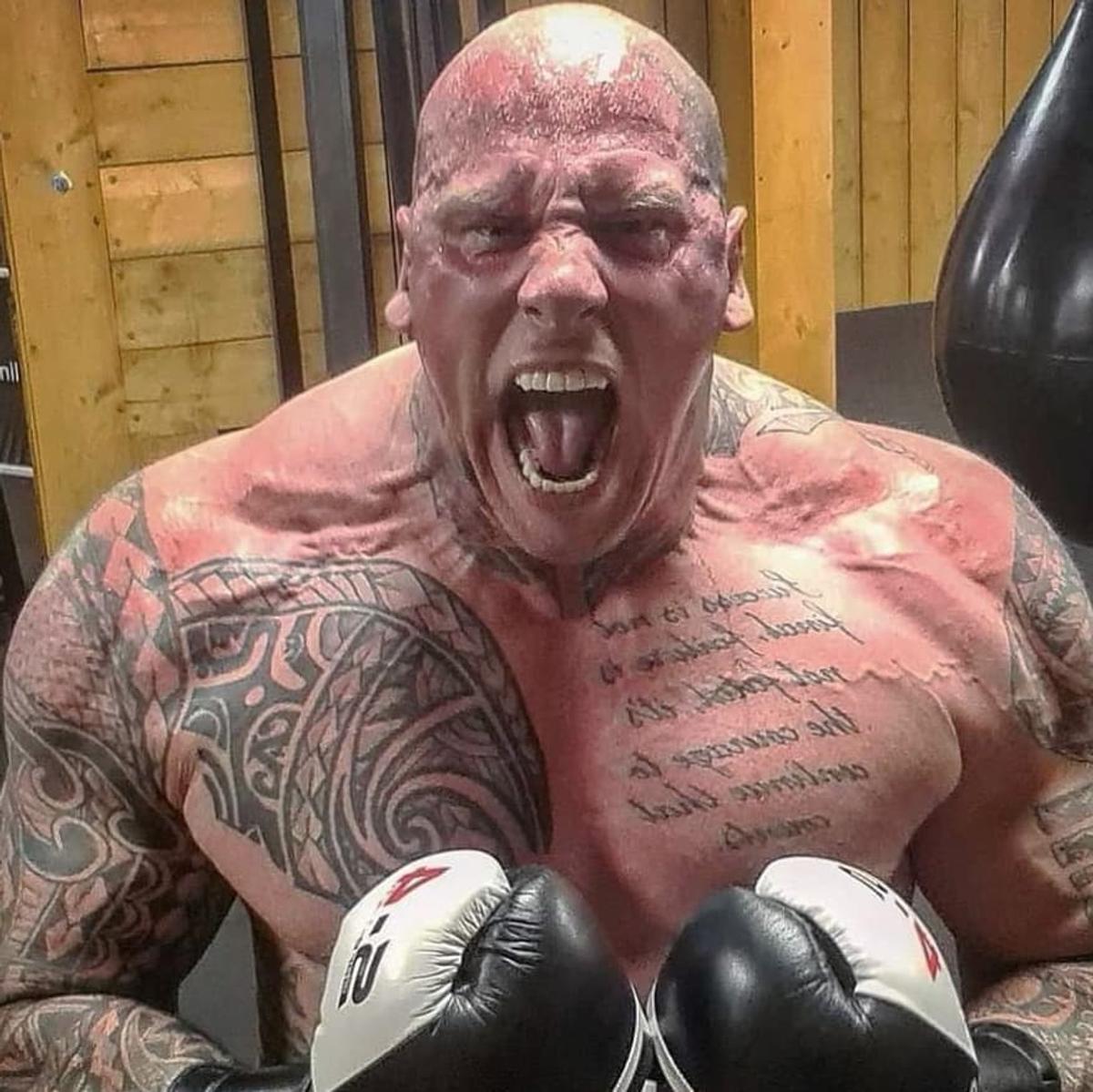 Lupta luptelor s-a amânat. „Cel mai înfricoșător om din lume” nu se va bate cu „Hulk iranianul”