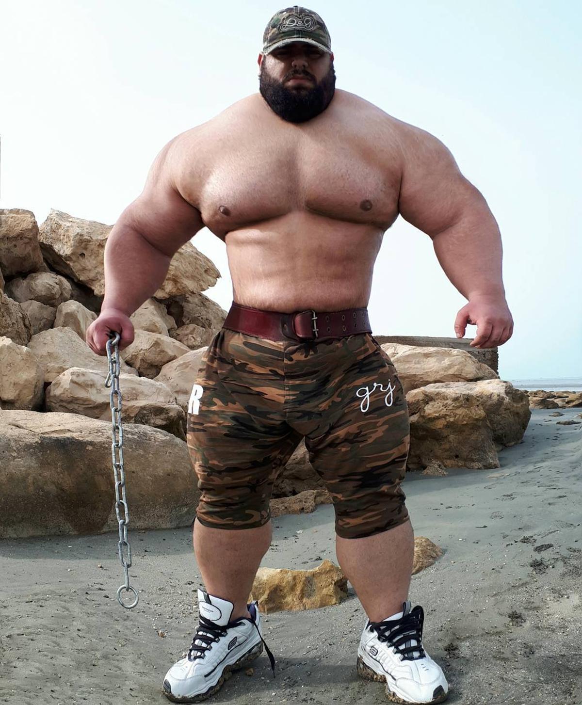 Lupta luptelor! „Cel mai înfricoșător om din lume” se va bate cu „Iranianul Hulk”