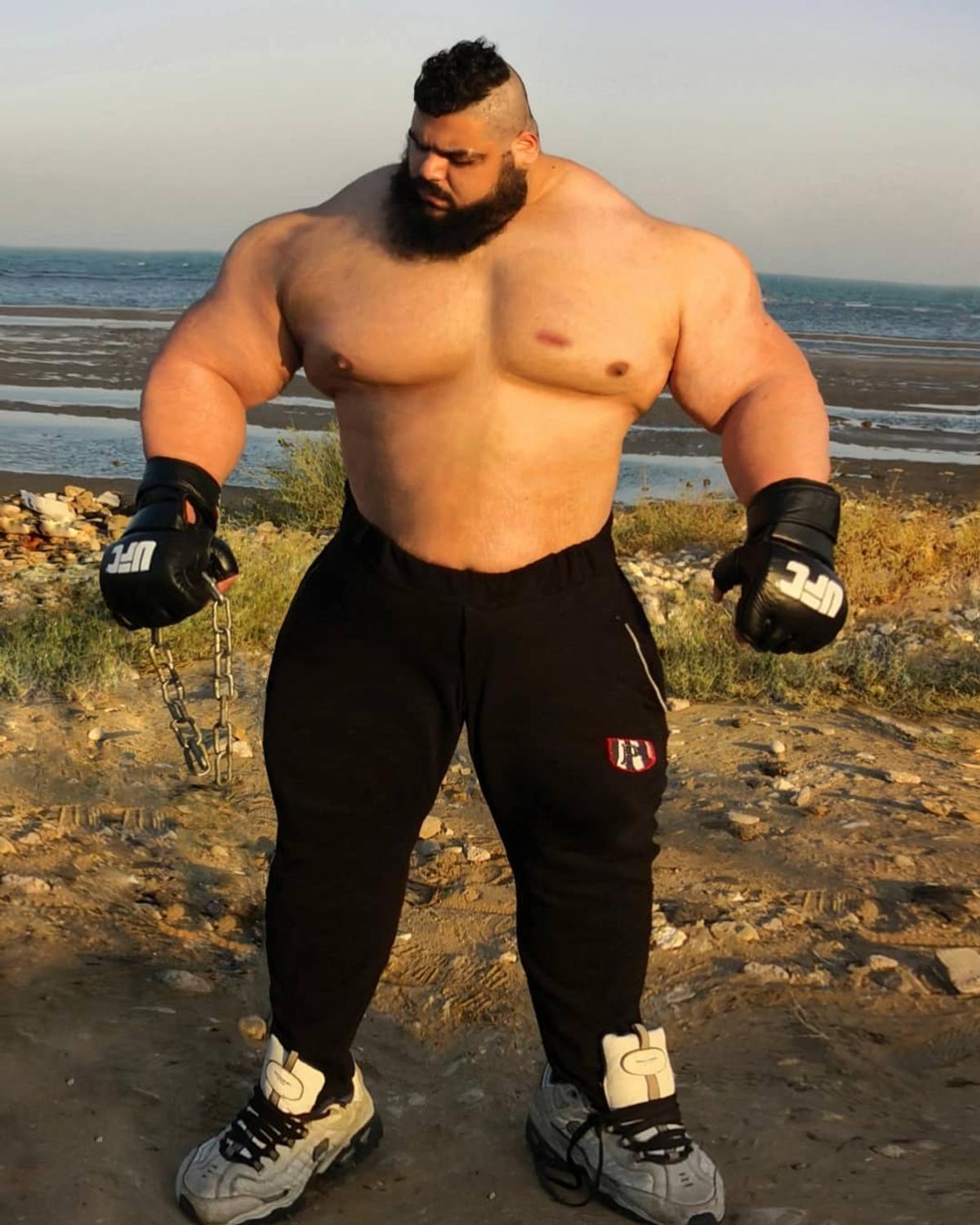 Lupta luptelor s-a amânat. „Cel mai înfricoșător om din lume” nu se va bate cu „Hulk iranianul”