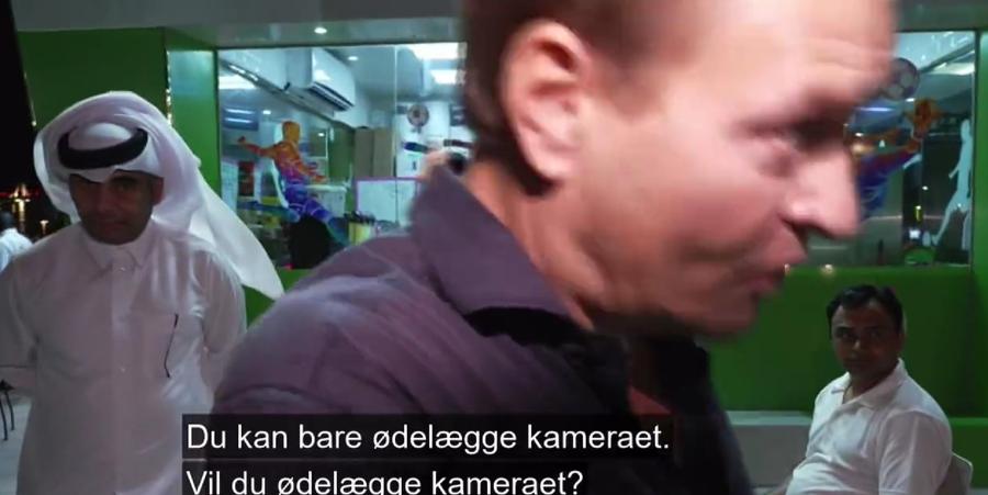 Primele conflicte în Qatar! Doi reporteri danezi, atacați și amenințați de agenții de securitate: „Opriți filmarea sau vă distrugem camera!”