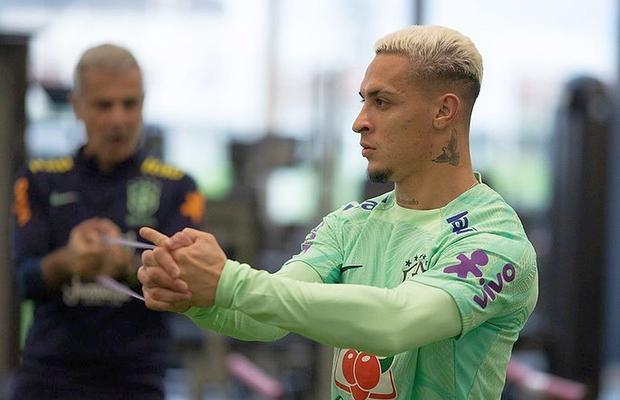 „Am crescut sărind peste cadavre” » Povestea cutremurătoare a starului de la Manchester United care va juca la Mondial