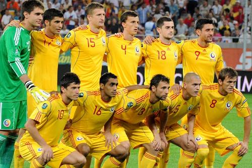 Costin Lazăr, ultimul din dreapta jos, a adunat 32 de selecții la prima reprezentativă / Sursă foto: Imago Images