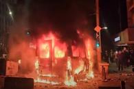 Haos la Sofia, în timpul meciului Bulgaria - Ungaria » Ultrașii din toată țara s-au unit: bătaie cu jandarmii, mașini incendiate și străzi pline de sânge