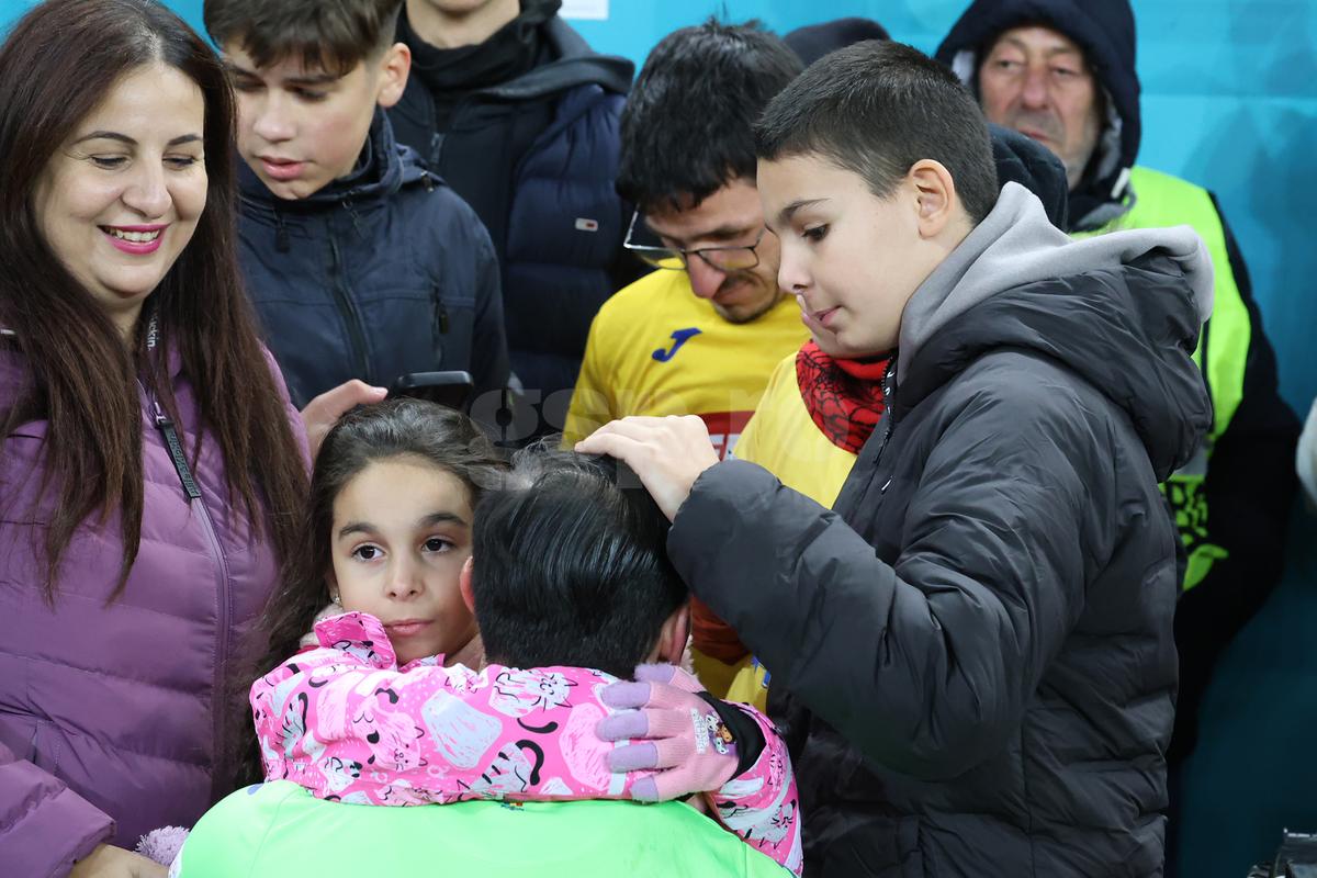 Florin Niță și familia după România - Kosovo