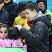 Florin Niță și familia după România - Kosovo FOTO: Ionuț Iordache (GSP)