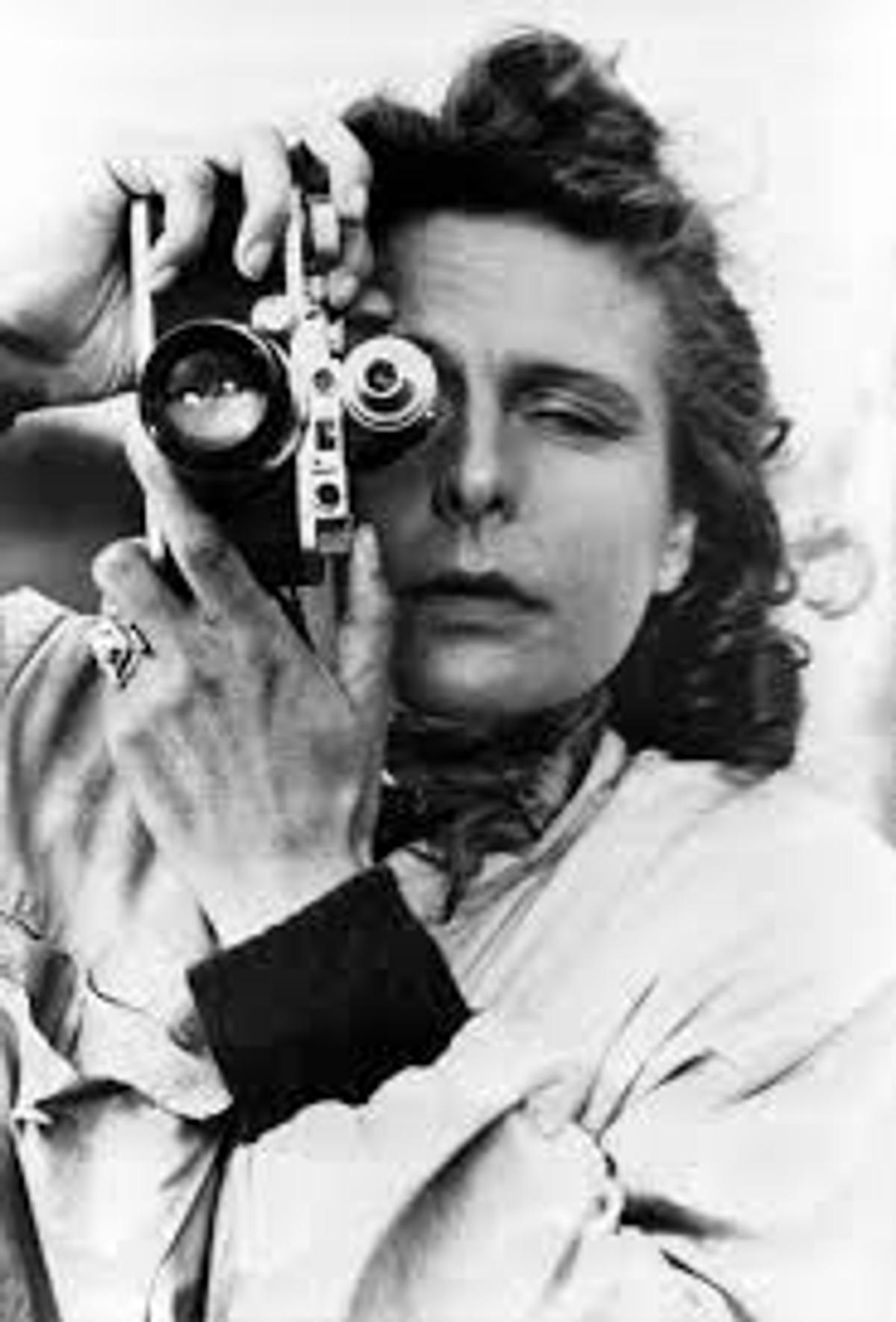Leni Riefenstahl. Fotografă, actriță, dansatoare și regizoare de film, deschizătoare de drumuri în cinematografie