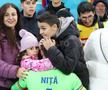 Florin Niță și familia după România - Kosovo FOTO: Ionuț Iordache (GSP)